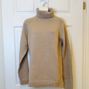 Future Wear TN sweater - NWOT